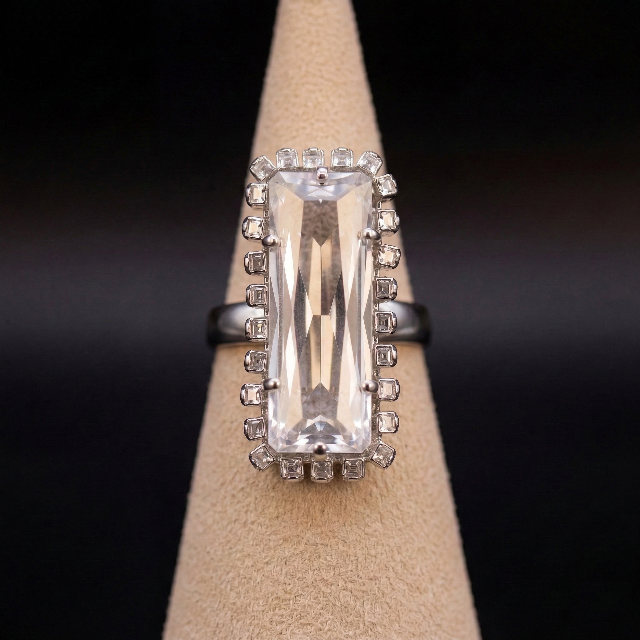 Anello Maxi baguette