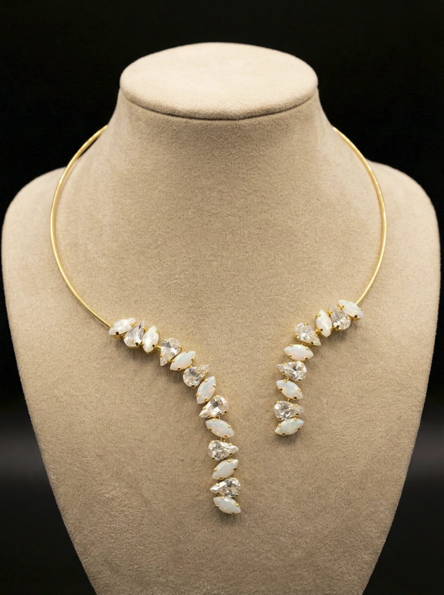 Arathena collarino - Oro Giallo - BIANCO OPALE CRYSTAL