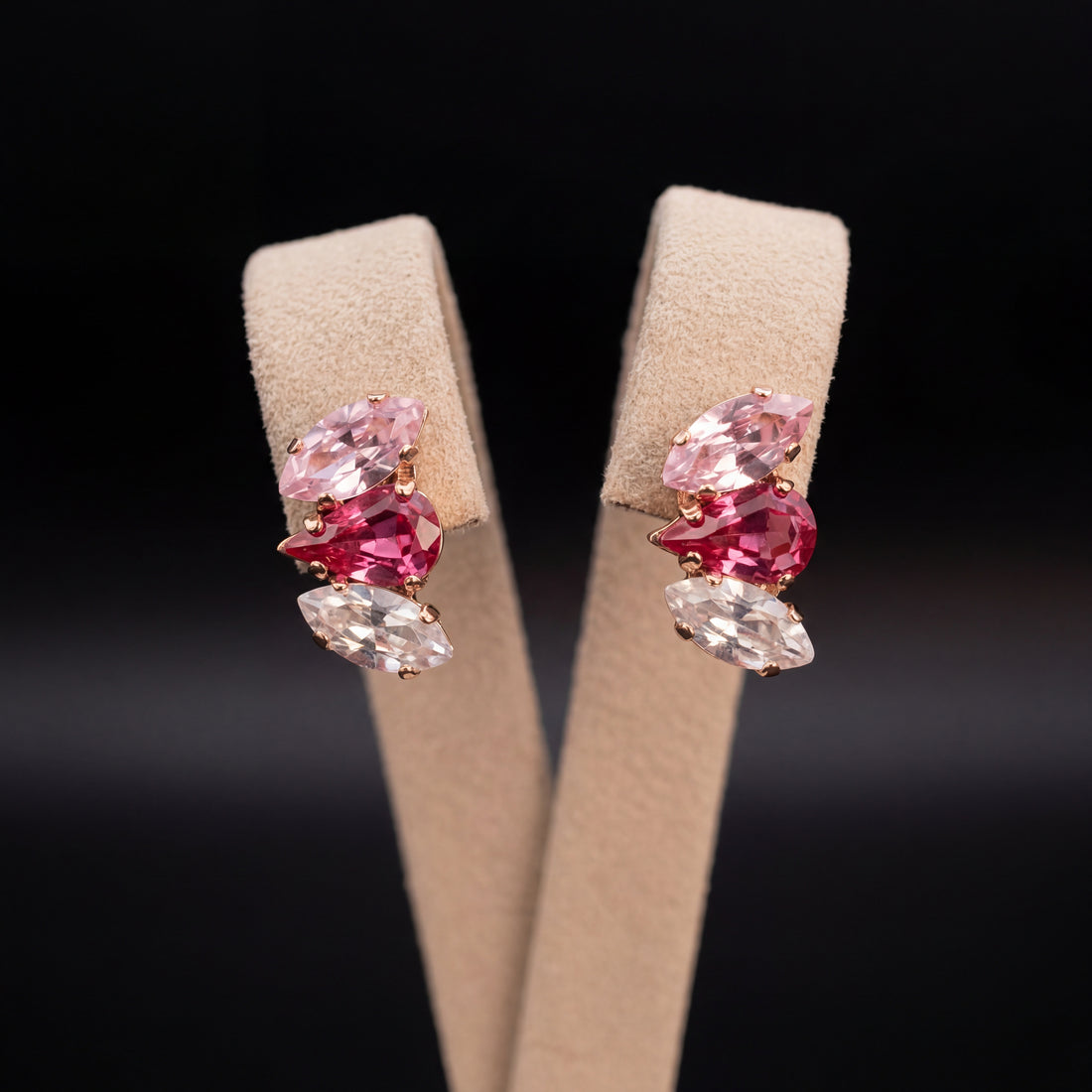 Arathena orecchini corti- Oro Rosa - Crystal Rosa Chiaro Rosa