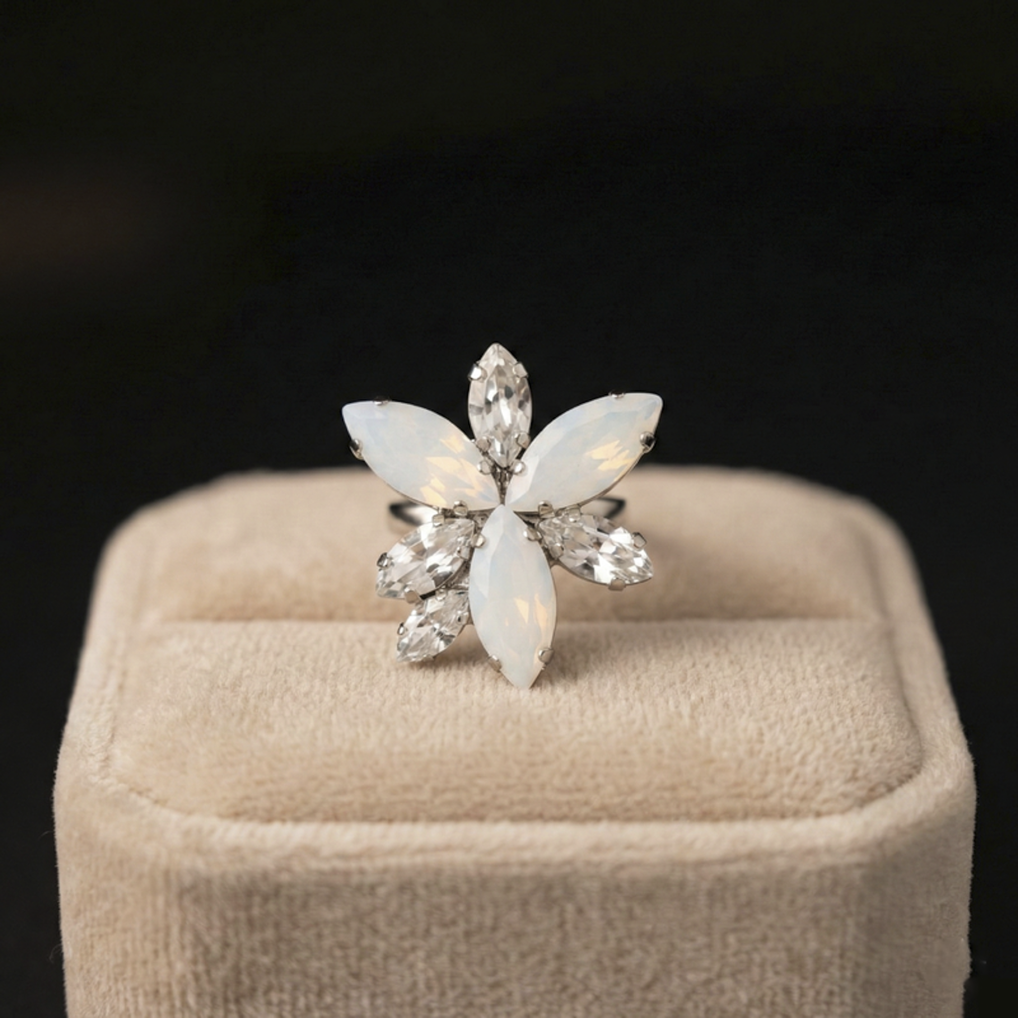 Flos anello - Silver - BIANCO OPALE, CRYSTAL