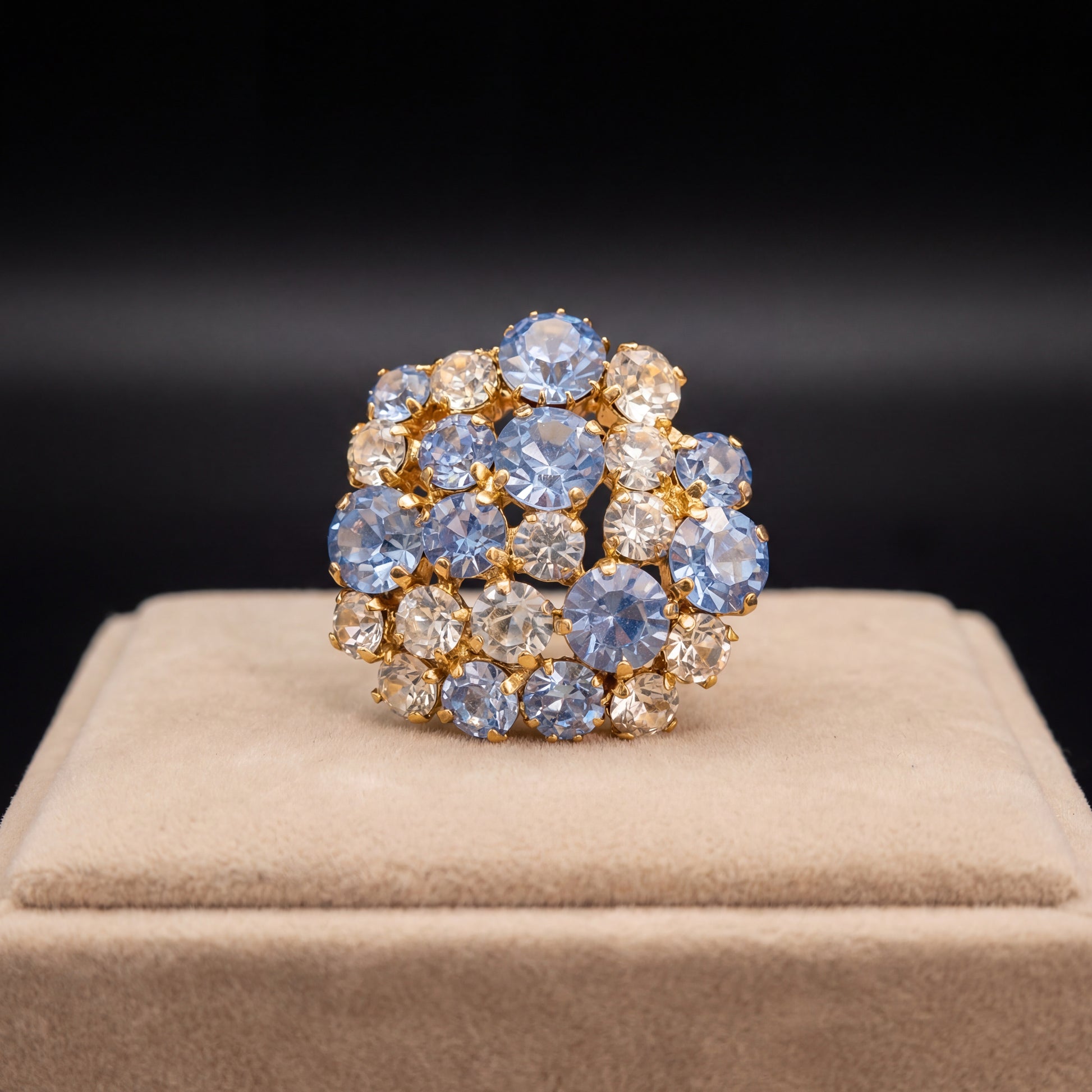 Freya spilla - Oro Giallo - Azzurro Polvere Crystal