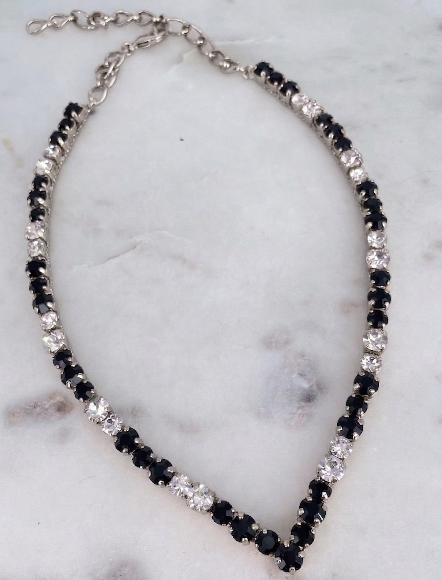 Ikra collana