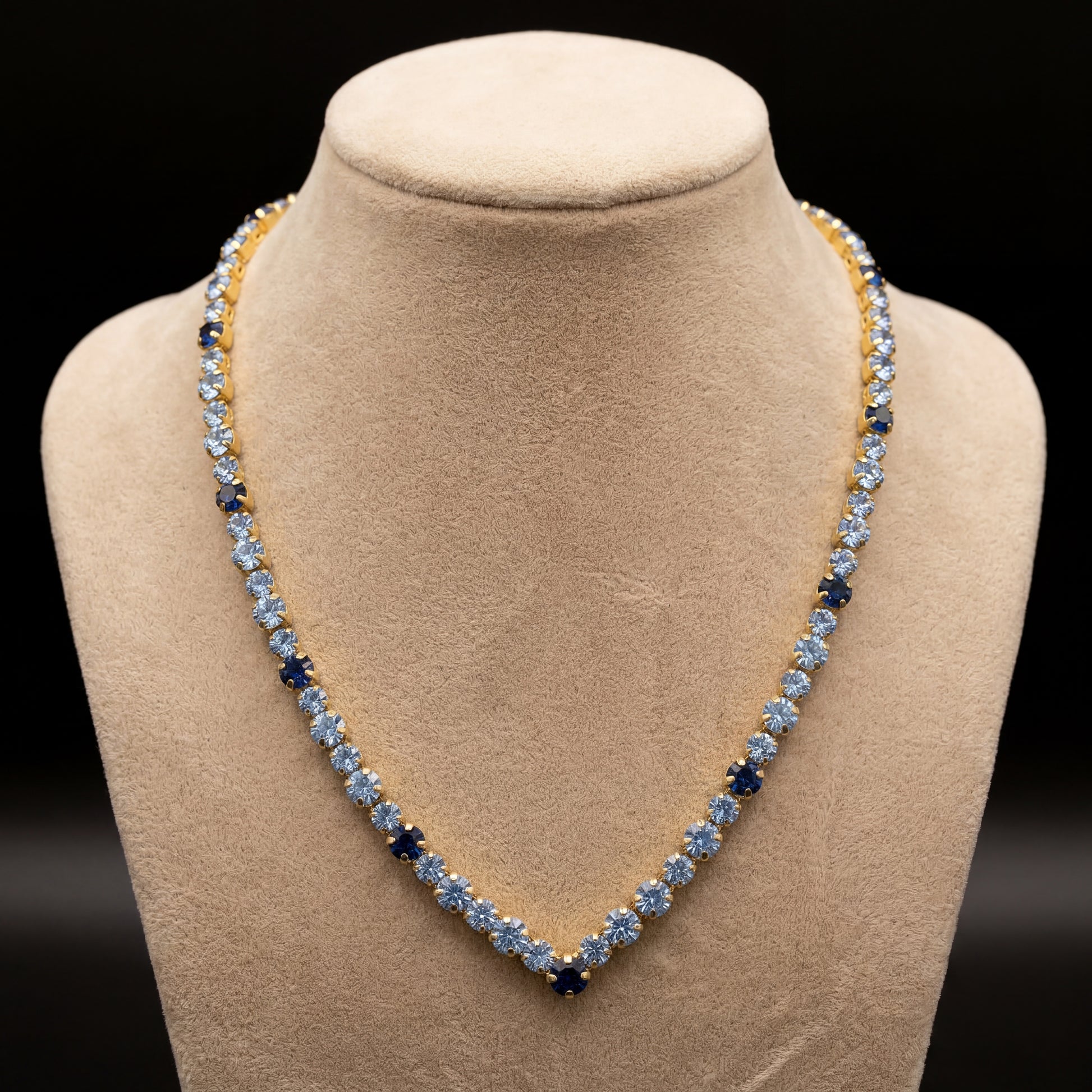 Ikra collana - Oro Giallo - AZZURRO POLVERE, BLU MONTANA