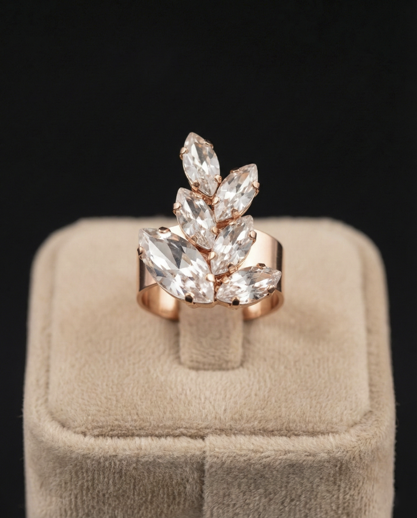 Inari anello - Oro Rosa - CRYSTAL