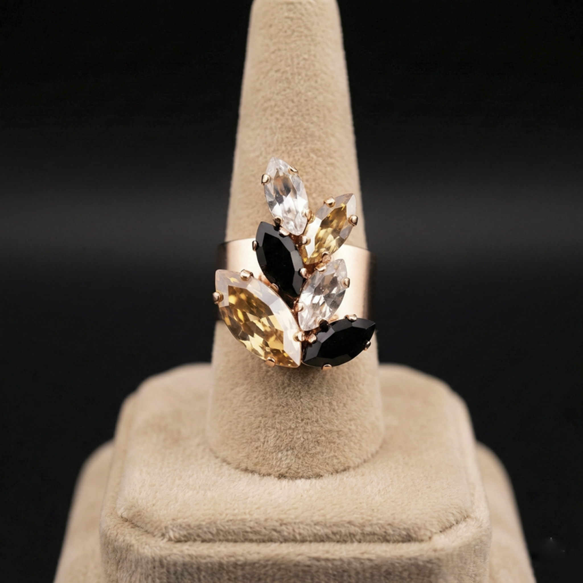 Inari anello - Oro Rosa - CRYSTAL GOLD NERO