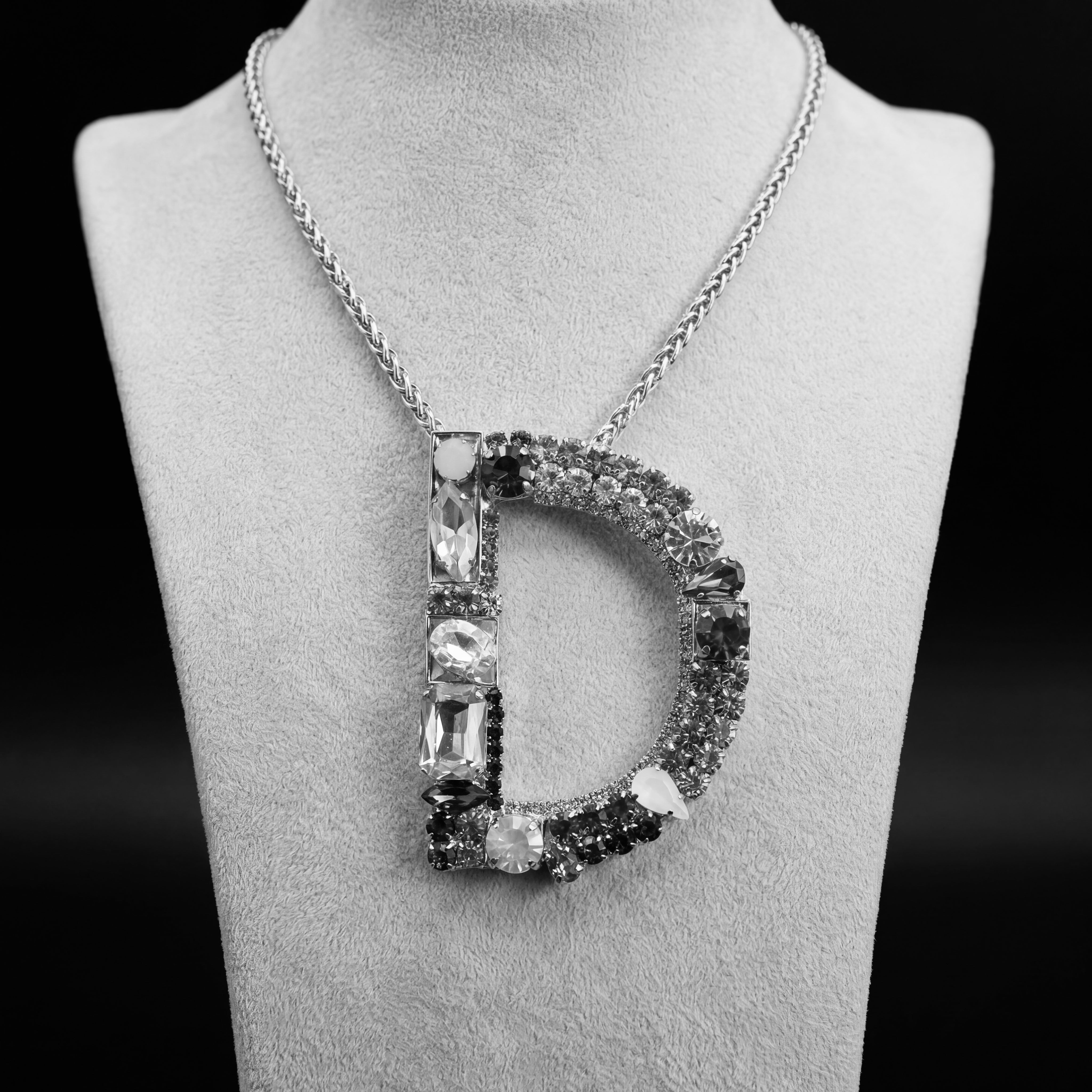 Collana lettera D