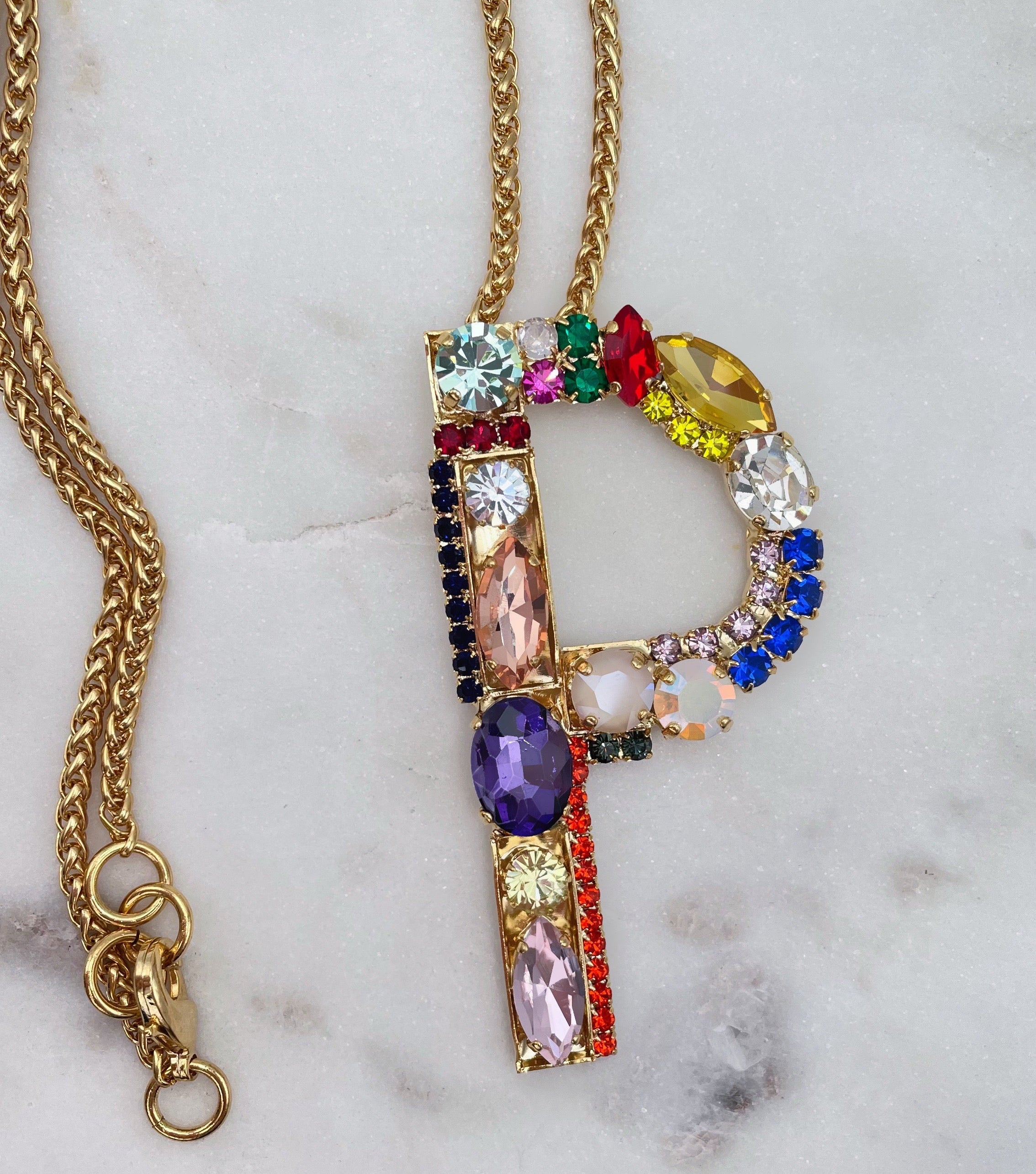Collana lettera P