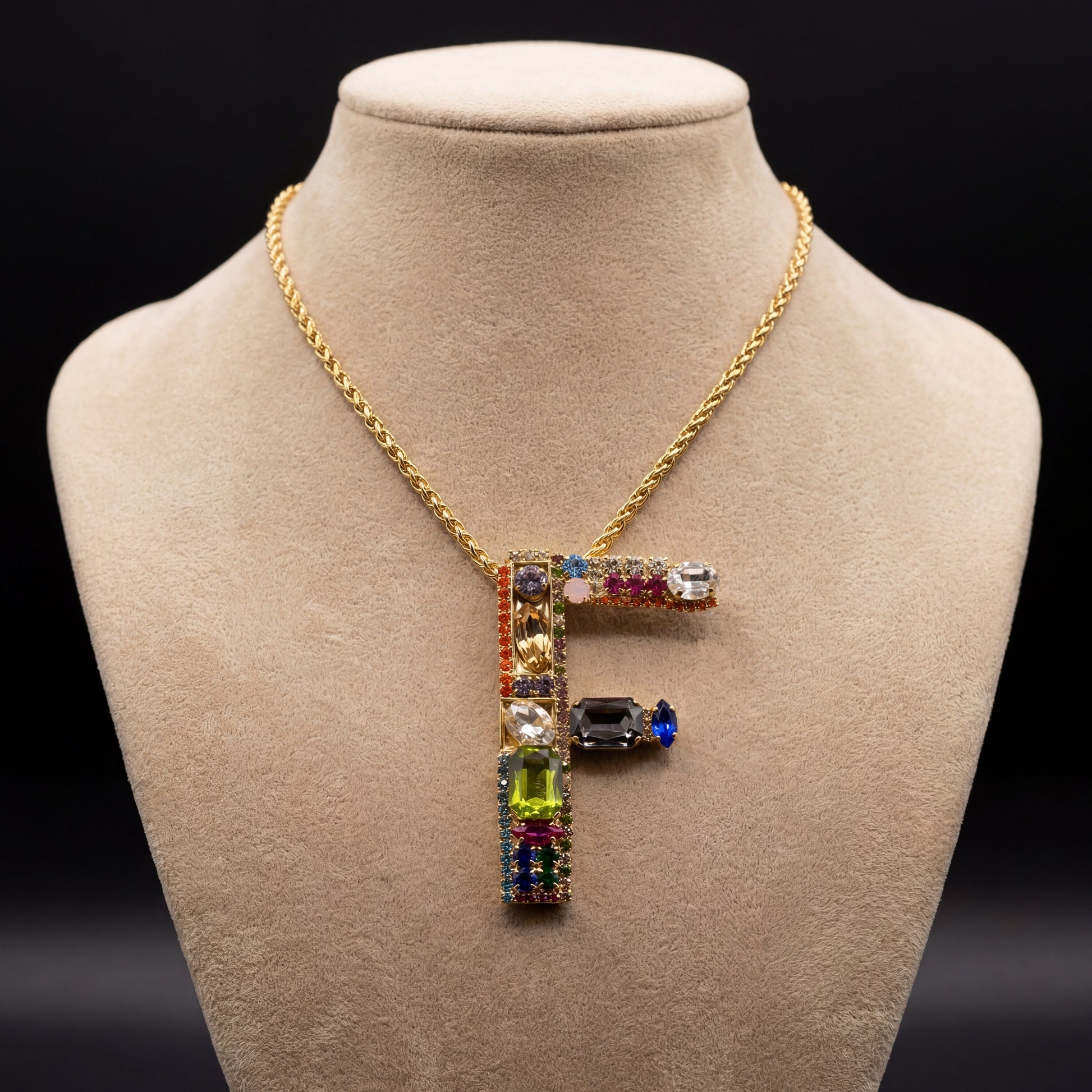 Collana lettera F - Oro Giallo - Collana lettera f   variante 1