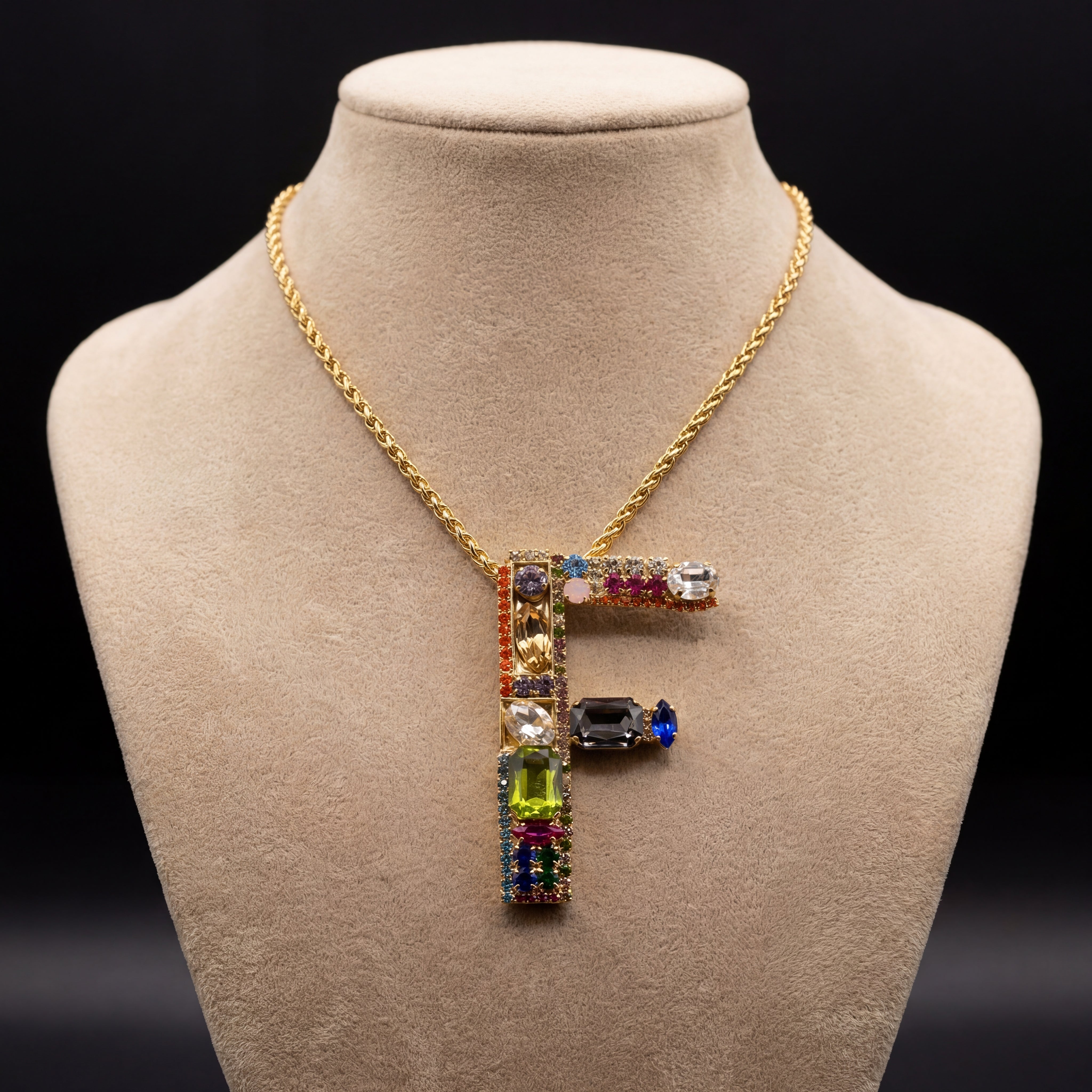 Collana lettera F - Oro Giallo - Collana lettera f   variante 1