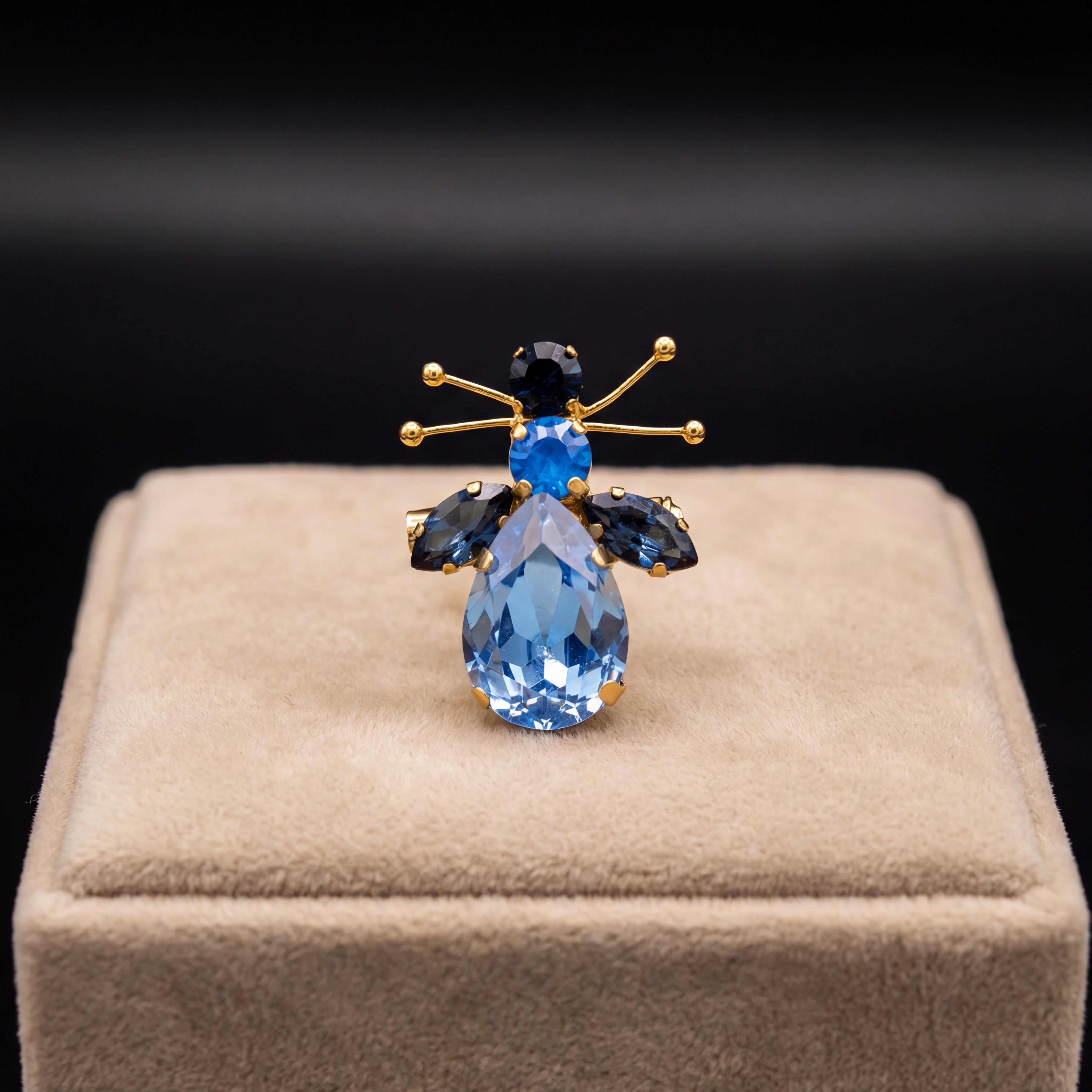 Spilla Bug - Oro Giallo - Blu Montana Azzurro Polvere