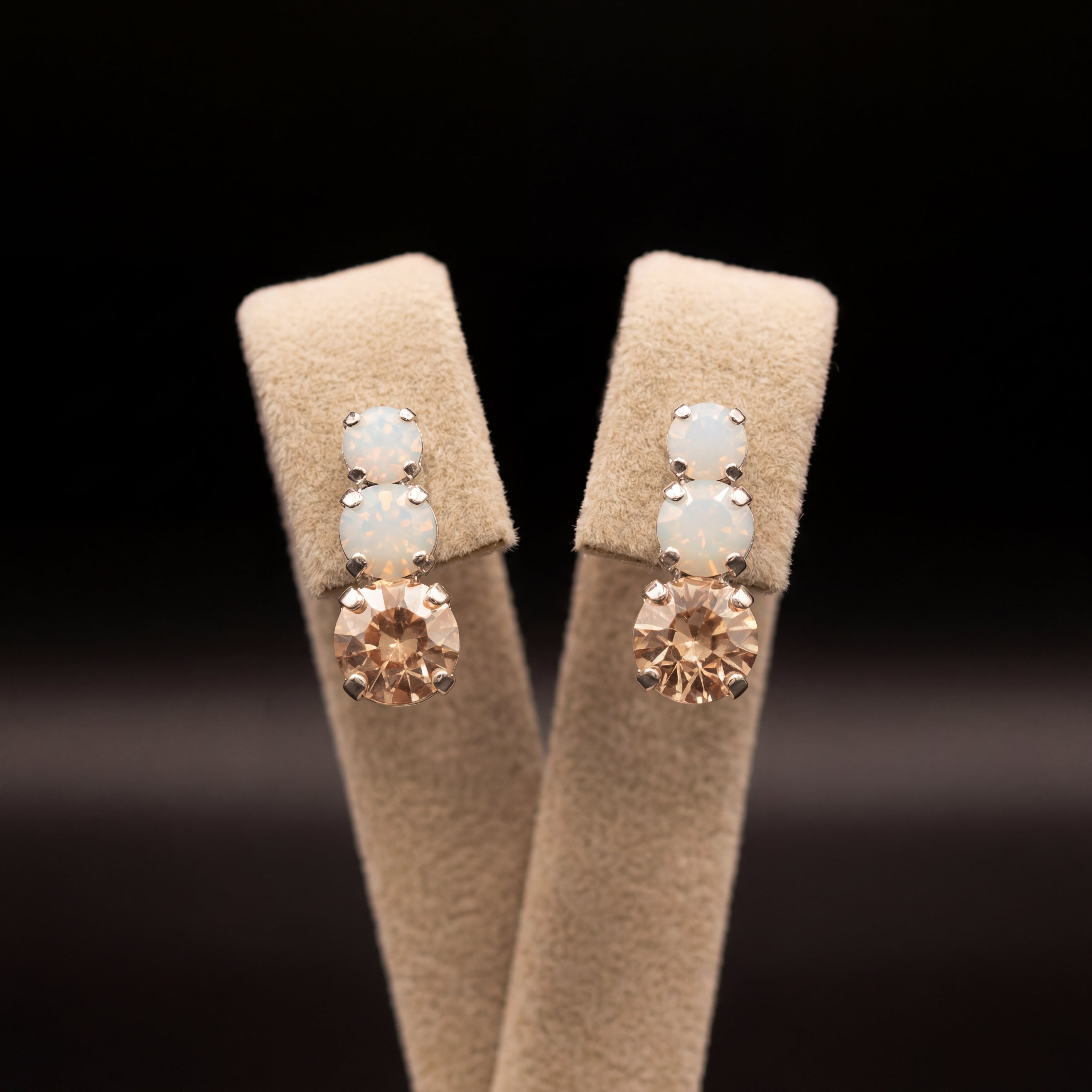 Trilogy orecchini - Argento - Bianco Opale Pesca Chiaro
